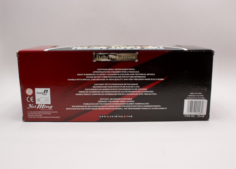 Zadní strana balení modelu Chrysler Turbine 1963 1:18 Yat Ming s označením Deluxe Edition
