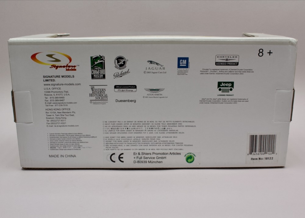 Zadní strana balení modelu Delahaye 135M 1947 1:18 Signature Models s licenčními informacemi