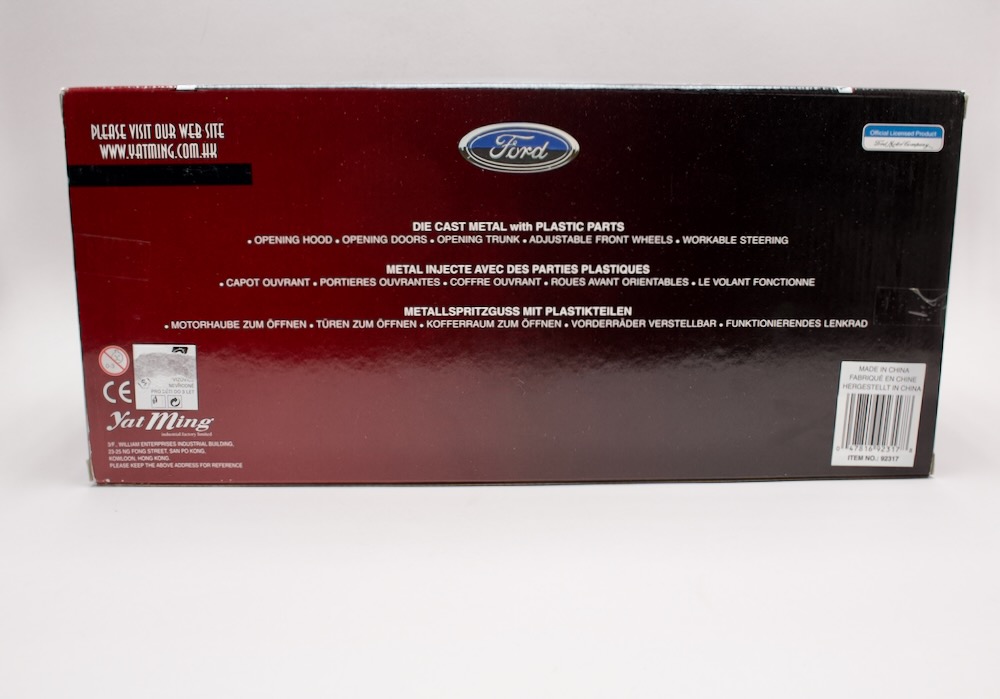 Zadní strana balení modelu Ford F-250 Pick Up 1959 1:18 Yat Ming Deluxe Edition