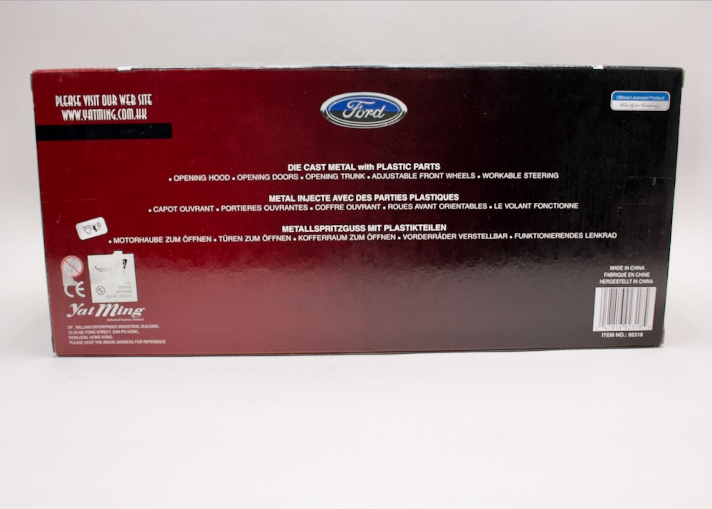 Zadní strana balení modelu Ford F-250 Pick Up 1959 1:18 Yat Ming Deluxe Edition