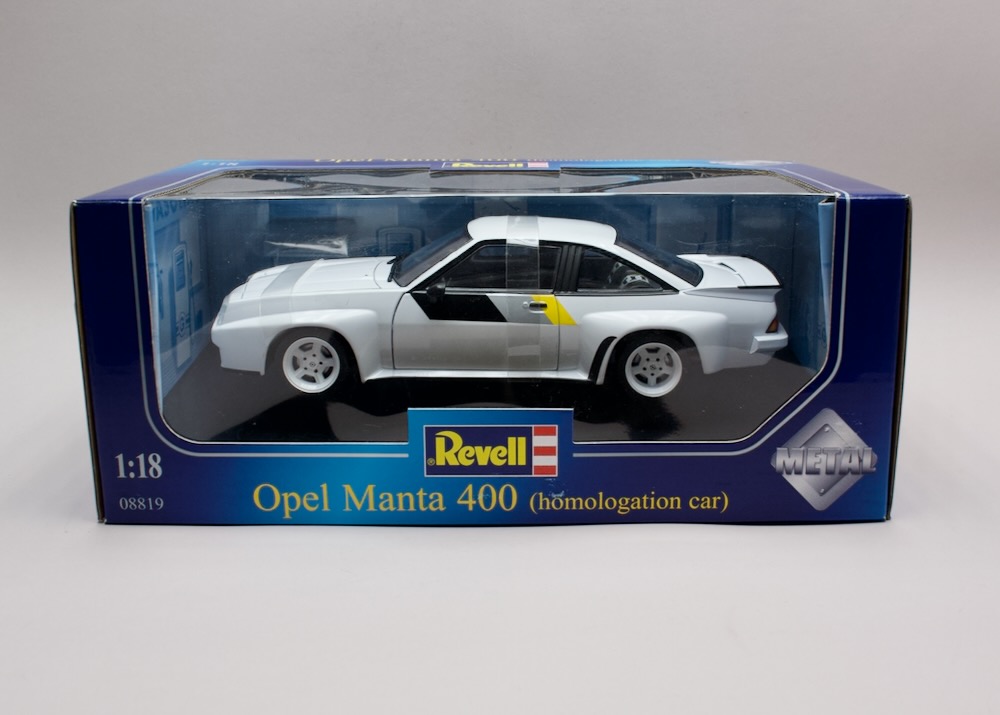 Opel Manta 400 Homologation Car 1:18 Revell 08819 – licencovaný model v originálním balení