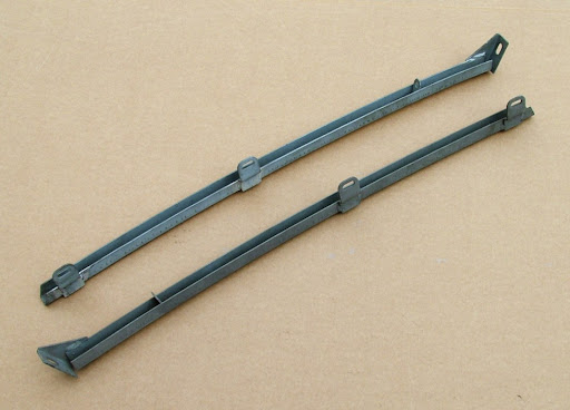 Škoda 110R Coupe – Vodící lišta dveří L + P