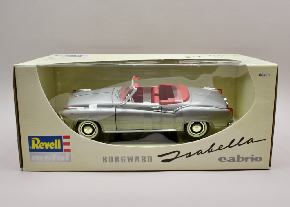 Borgward Isabella Cabrio titanová 1:18 Revell 08411 – zapáskovaný model v originálním balení