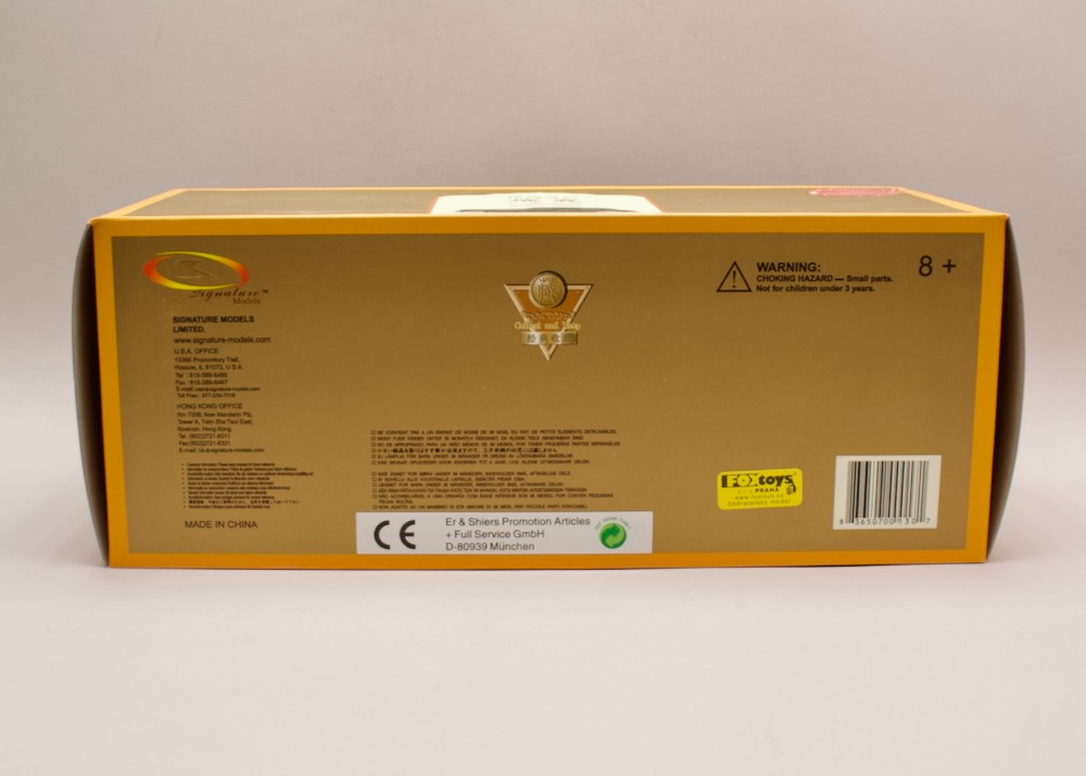 Zadní strana balení modelu Packard Twelve 1938 Signature Models 18127