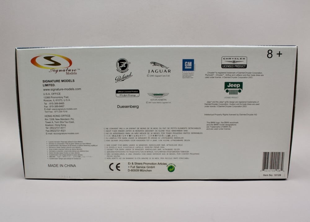 Zadní strana balení modelu Packard Limousine 1941 Signature Models 18128