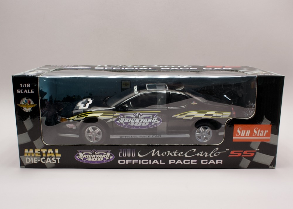 Chevrolet Monte Carlo SS 2000 Brickyard 400 Official Pace Car 1:18 Sun Star 1988 – zapáskovaný, nevybalený