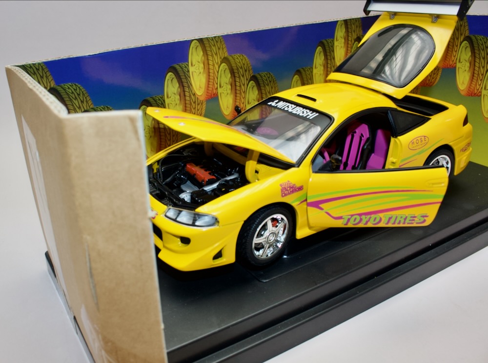 Mitsubishi Eclipse 1995 Toyo Tires 1:18 Ertl s otevřenou kapotou a dveřmi