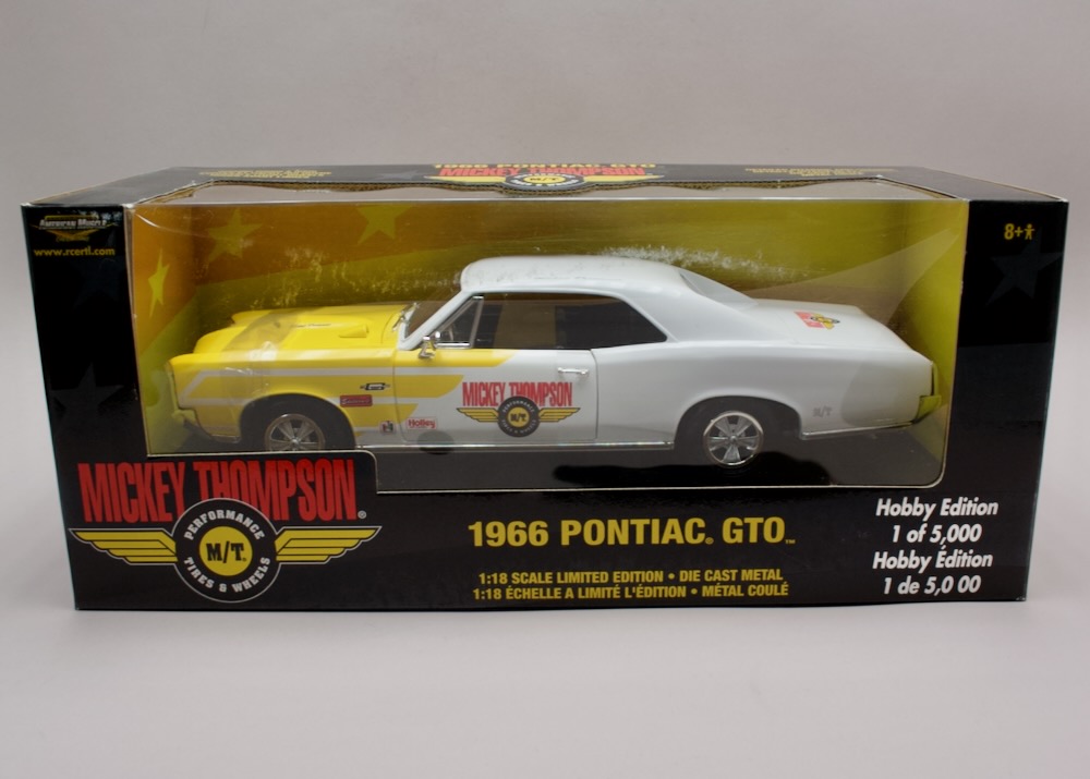 Pontiac GTO 1966 Mickey Thompson 1:18 American Muscle Ertl 33431 – Hobby Edition 1 of 5000, nevybalený