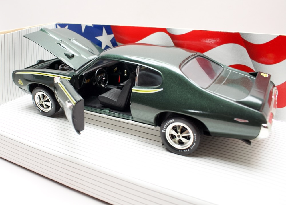 Pontiac GTO Judge 1969 1:18 American Muscle Ertl 7328 – Collector’s Edition, z druhé ruky