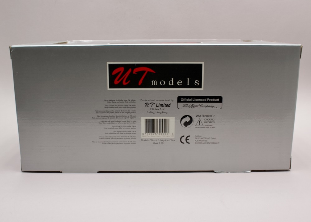 Zadní strana krabice modelu Ford Escort RS Cosworth UT Models 39550