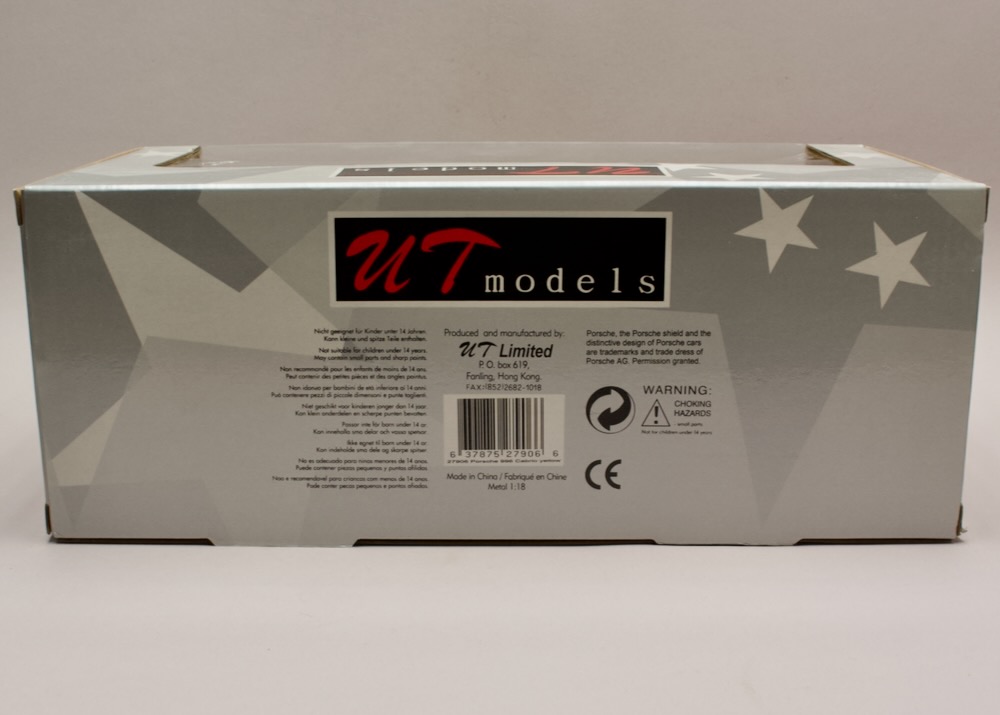 Zadní strana krabice modelu Porsche 911 Carrera Cabriolet UT Models 27906